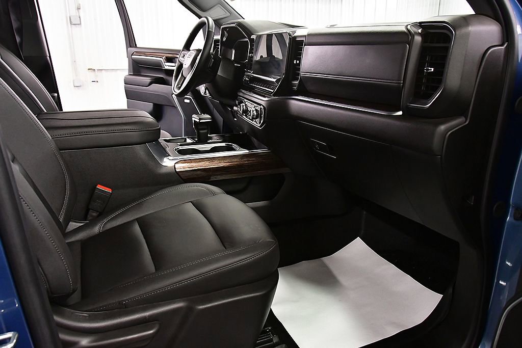 Used 2025 GMC Sierra 1500 Elevation w/ Elevation Premium Package AWD/4WD image 32