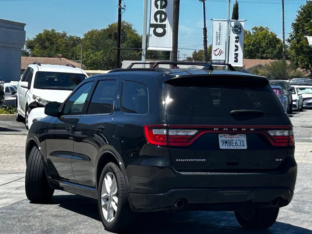Used 2024 Dodge Durango GT RWD image 2
