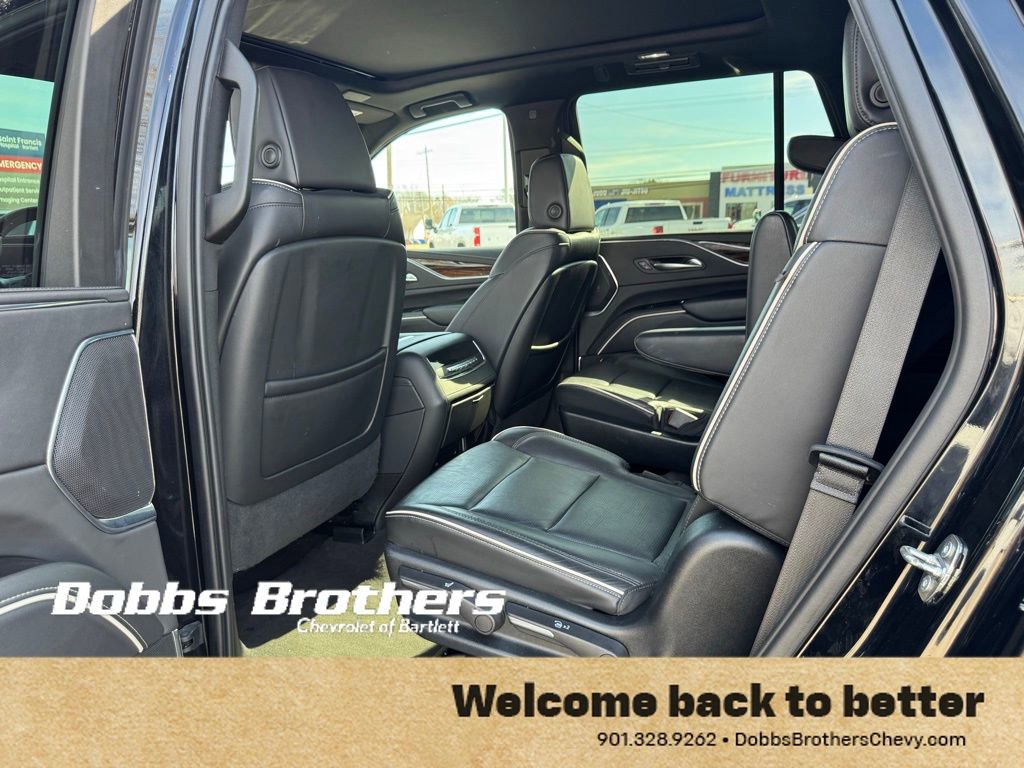 Used 2023 Cadillac Escalade Premium Luxury image 27