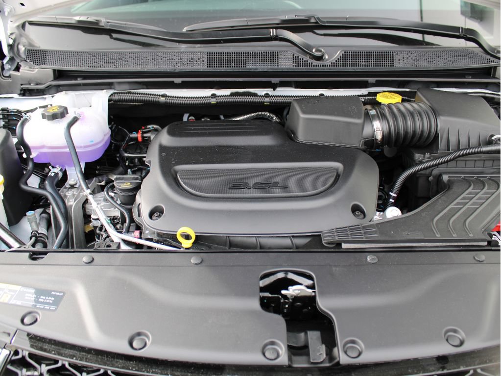 New 2026 Chrysler Pacifica Select AWD/4WD image 39