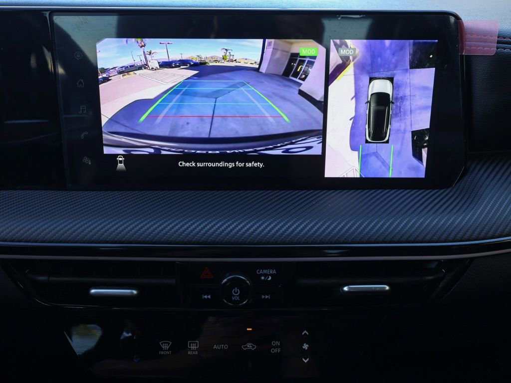 Used 2025 Nissan Kicks SR image 30