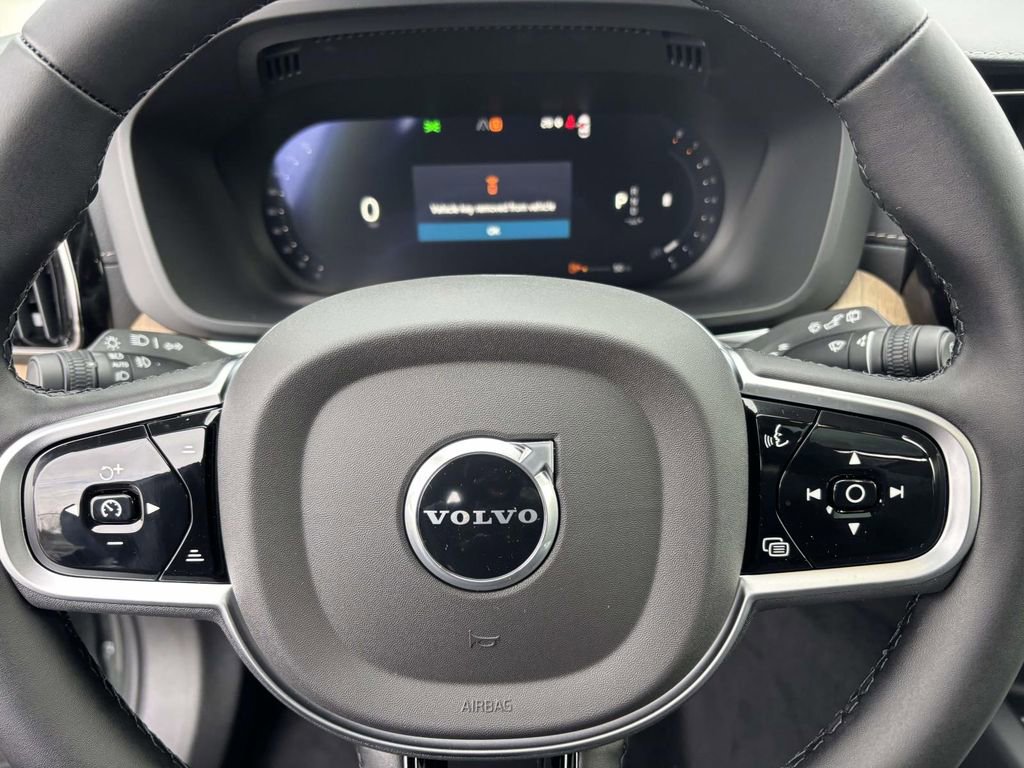 New 2026 Volvo XC60 B5 Ultra w/ Protection Package Premier image 16