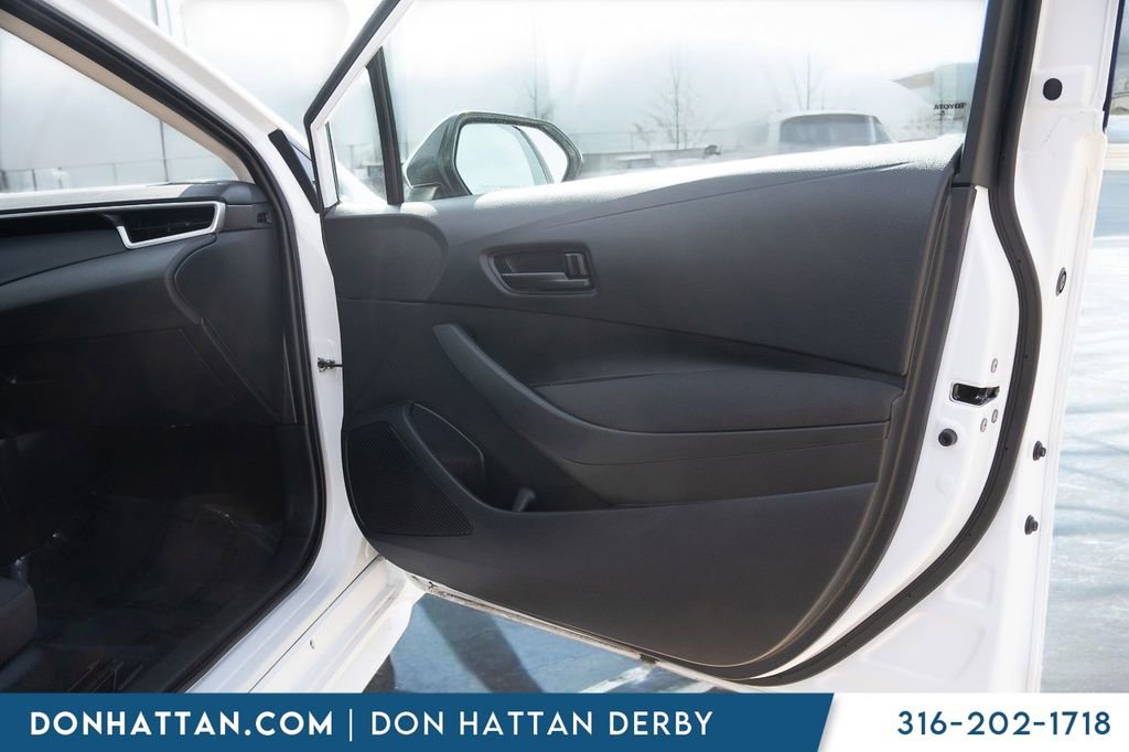 Used 2024 Toyota Corolla LE image 24