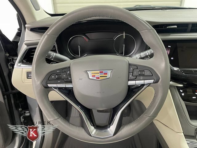 Used 2025 Cadillac XT6 Premium Luxury w/ LPO, Floor Liner Package AWD/4WD image 15