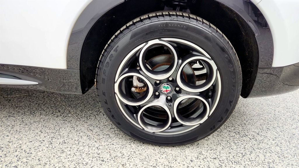 Used 2024 Alfa Romeo Tonale Ti image 13