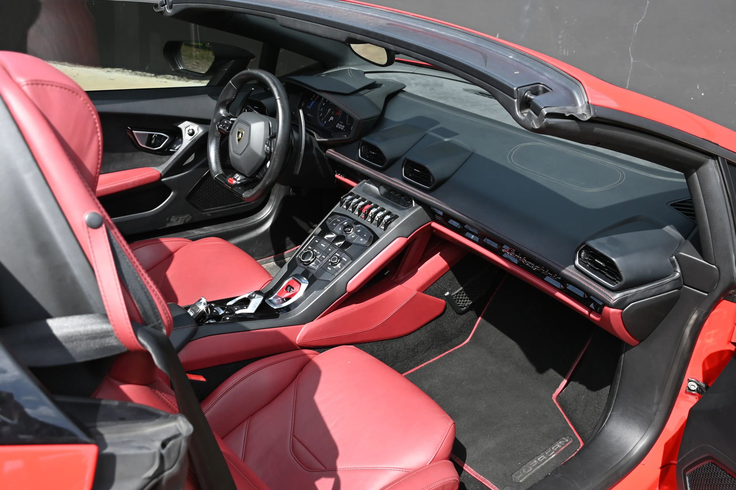 Used 2017 Lamborghini Huracan LP 610-4 AWD/4WD image 20