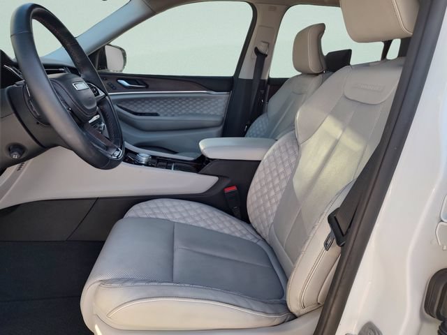 Used 2023 Jeep Grand Cherokee L Summit w/ Advanced Protech Group IV RWD image 24