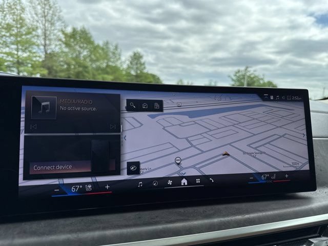 Used 2025 BMW X7 xDrive40i AWD/4WD image 15