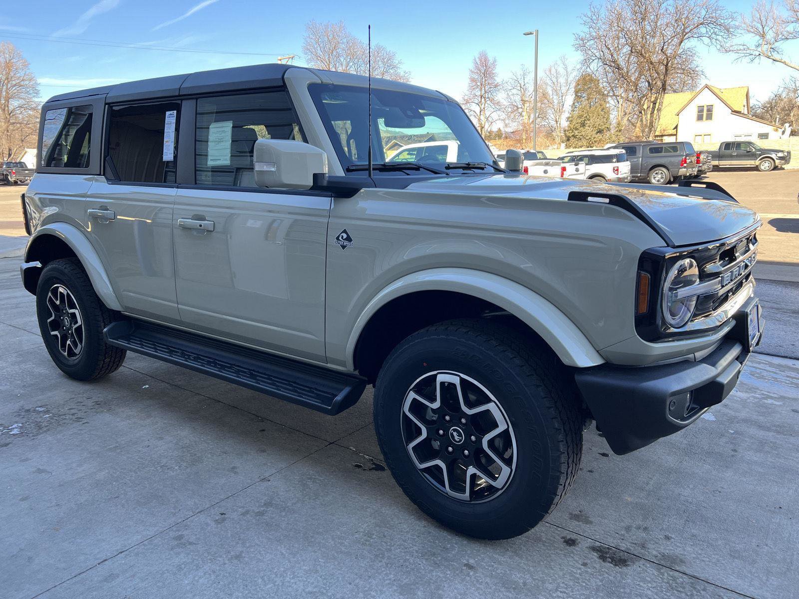 New 2025 Ford Bronco Outer Banks image 6