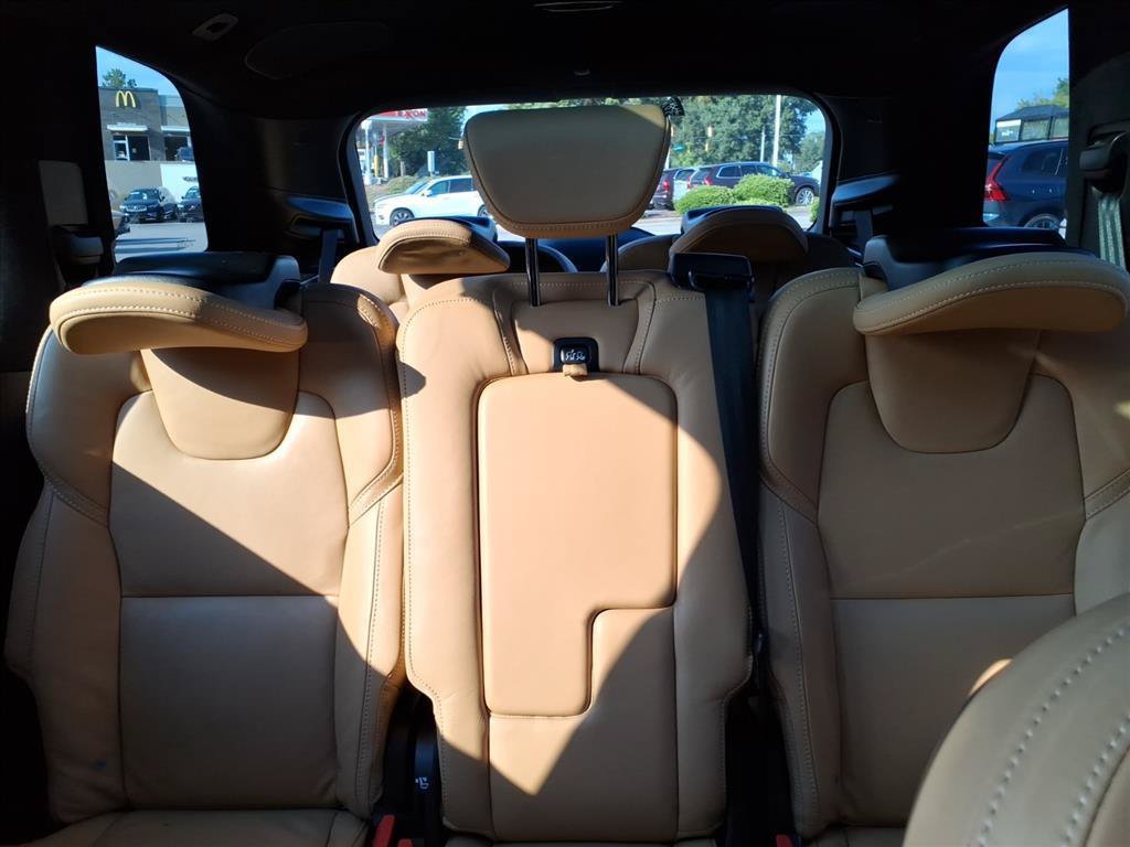 Used 2022 Volvo XC90 T6 Inscription w/ Lounge Package AWD/4WD image 20