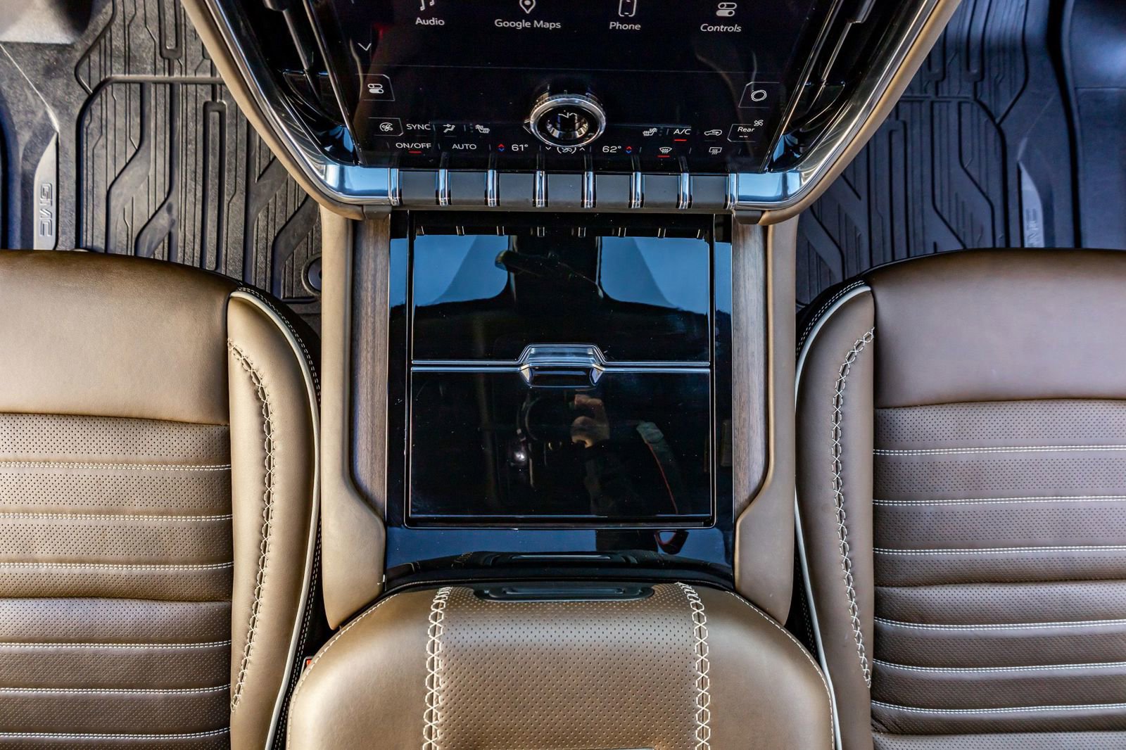 Used 2025 GMC Yukon Denali Ultimate image 29