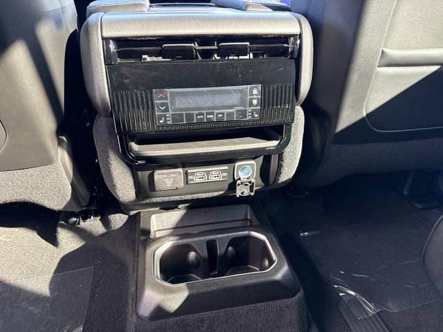 New 2026 Jeep Grand Wagoneer Limited w/ Convenience Group I image 18