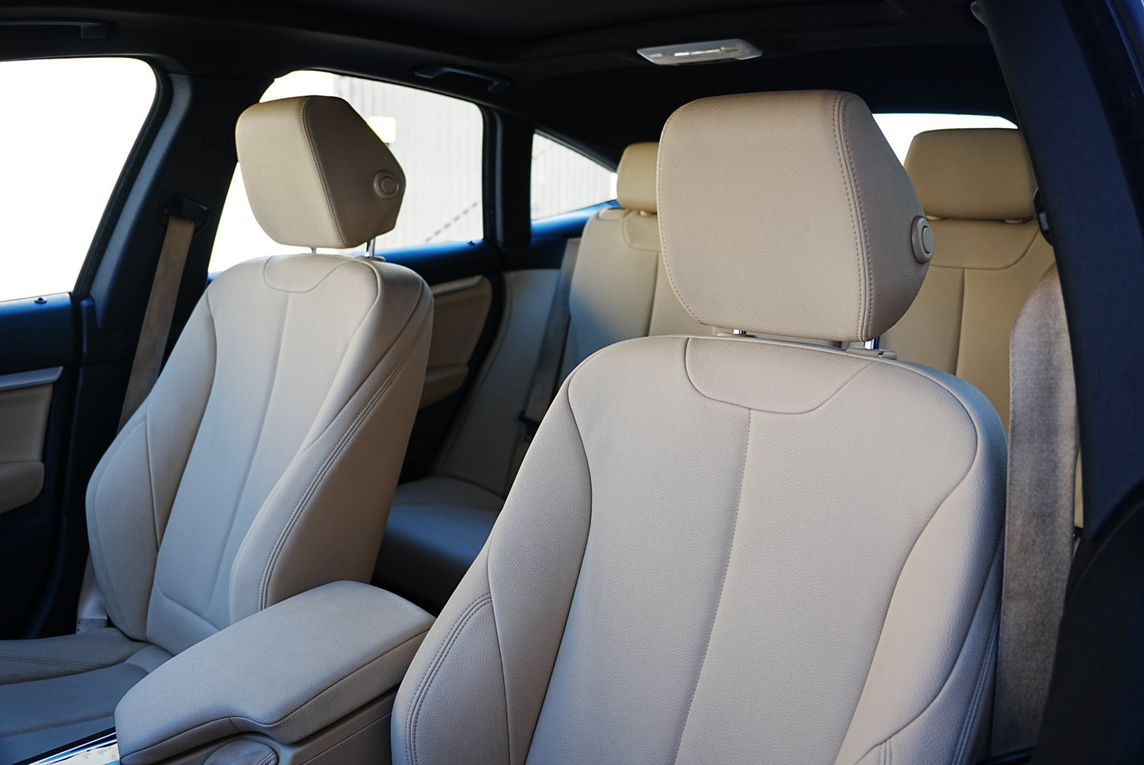 Used 2018 BMW 330i Gran Turismo xDrive image 10