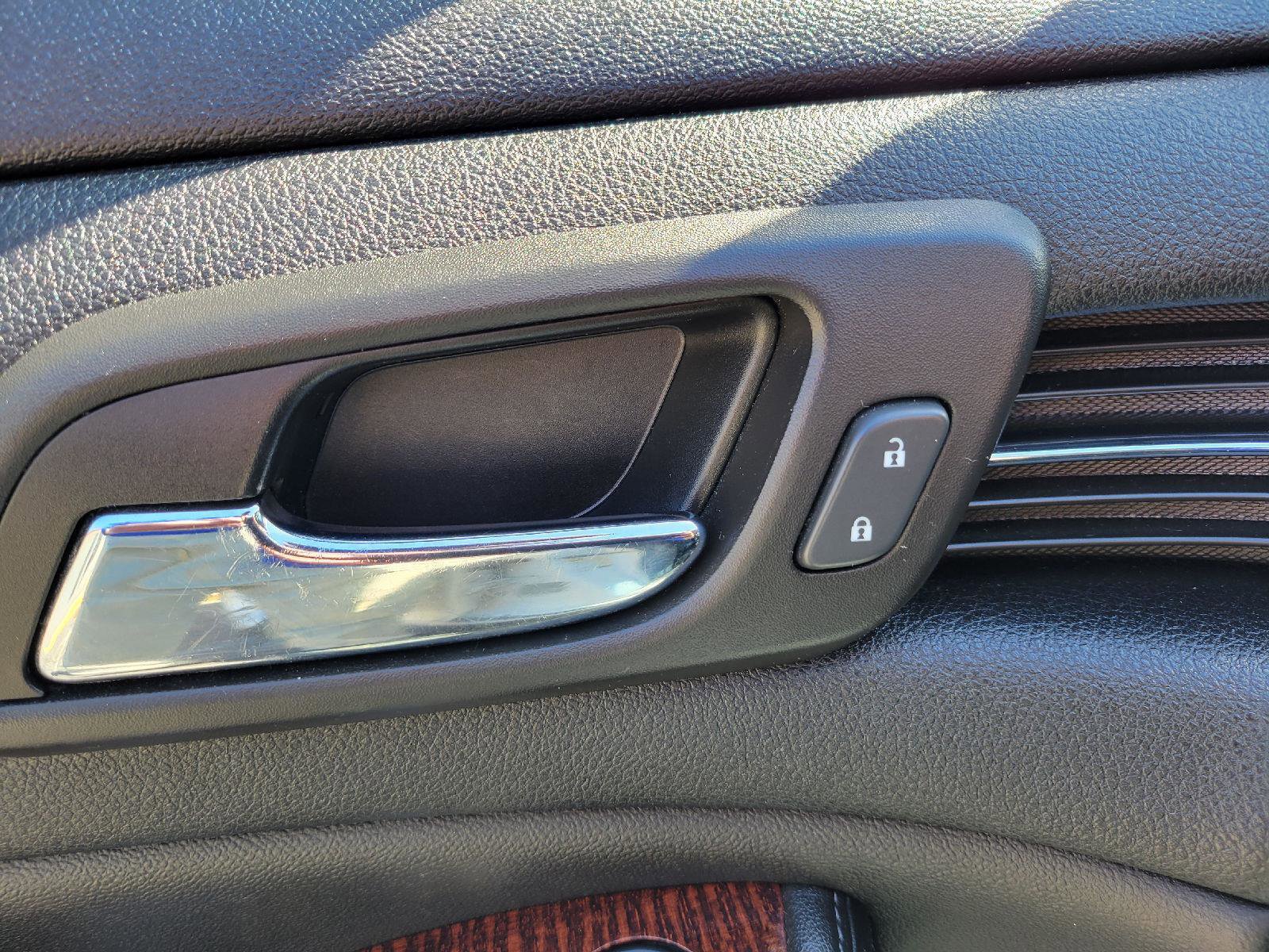 Used 2013 Chevrolet Malibu Eco w/ Leather Package FWD image 7