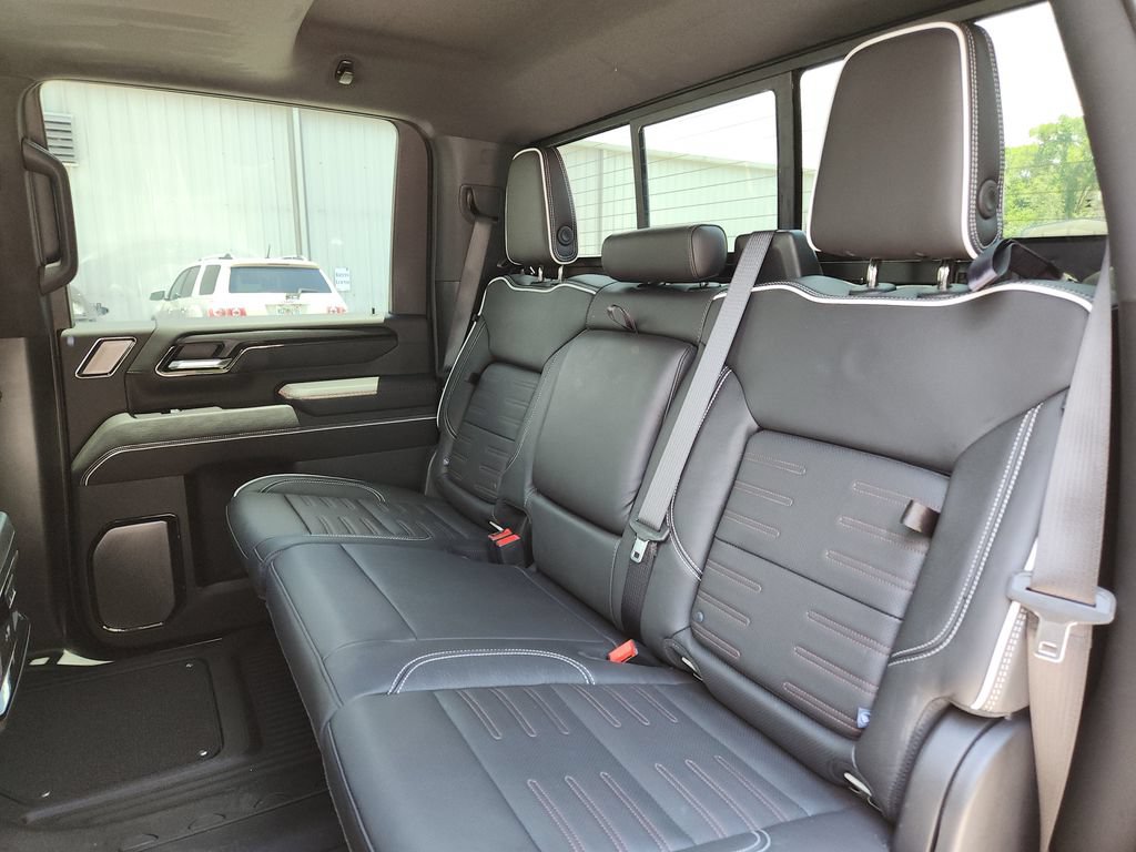 Used 2026 GMC Sierra 2500 AT4X AWD/4WD image 17