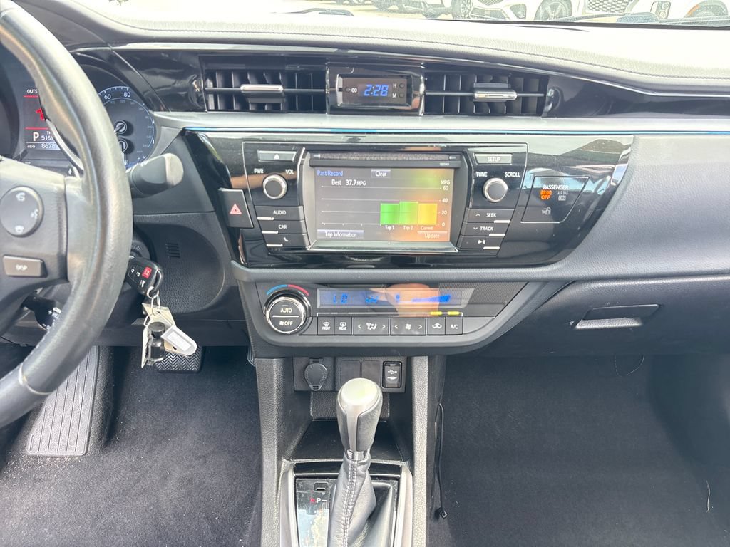 Used 2015 Toyota Corolla S FWD image 22
