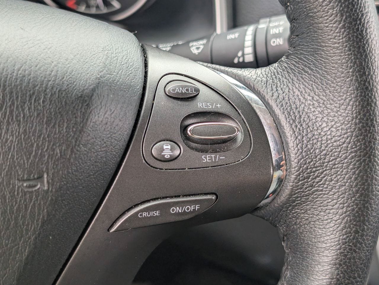 Used 2024 Nissan Murano SV FWD image 21