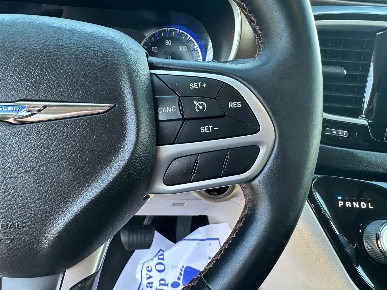 Used 2017 Chrysler Pacifica Touring-L image 15