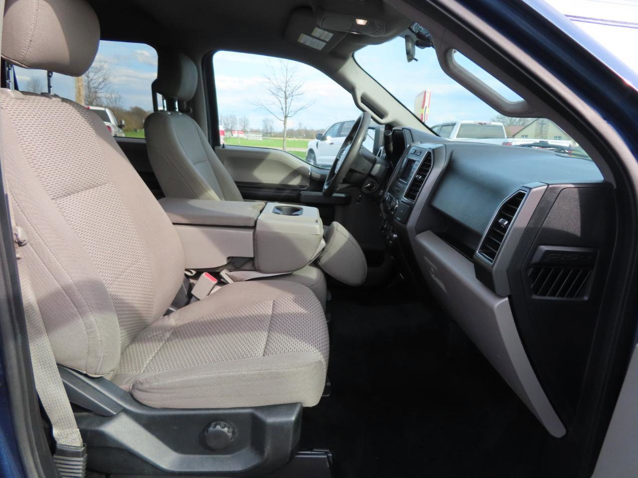 Used 2018 Ford F150 XLT image 46