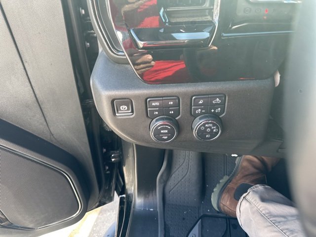 Used 2024 Chevrolet Silverado 2500 ZR2 image 9
