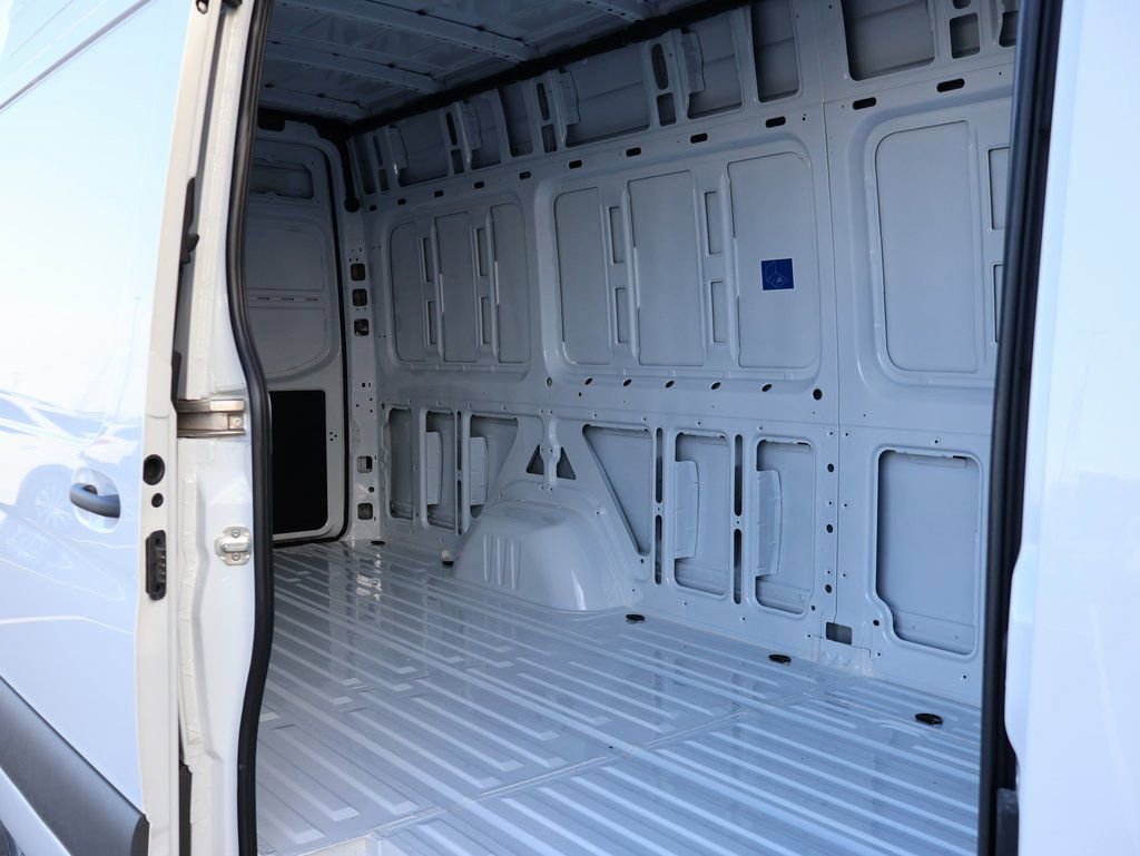 New 2026 Mercedes-Benz Sprinter 2500 image 17