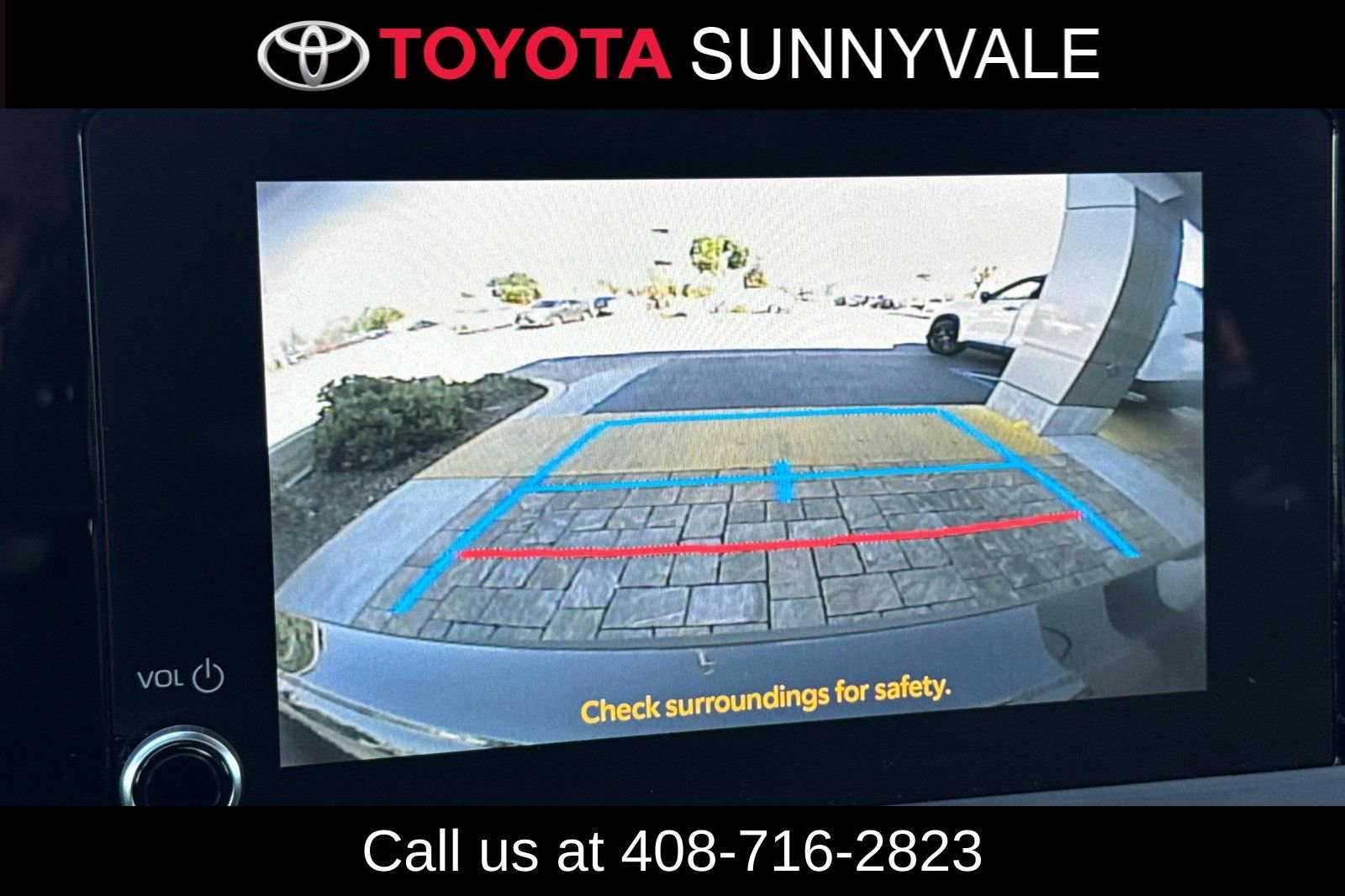 Used 2025 Toyota Prius LE image 23