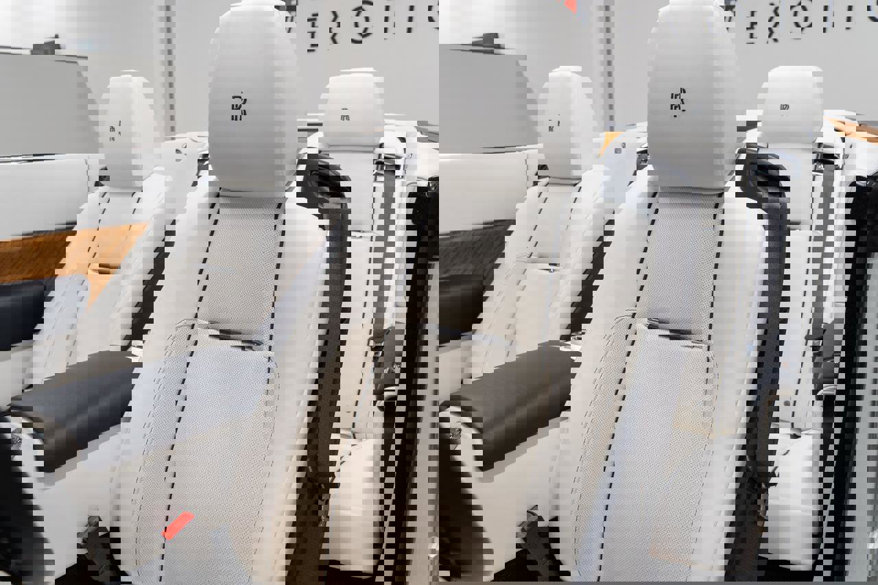 Used 2016 Rolls-Royce Dawn image 4