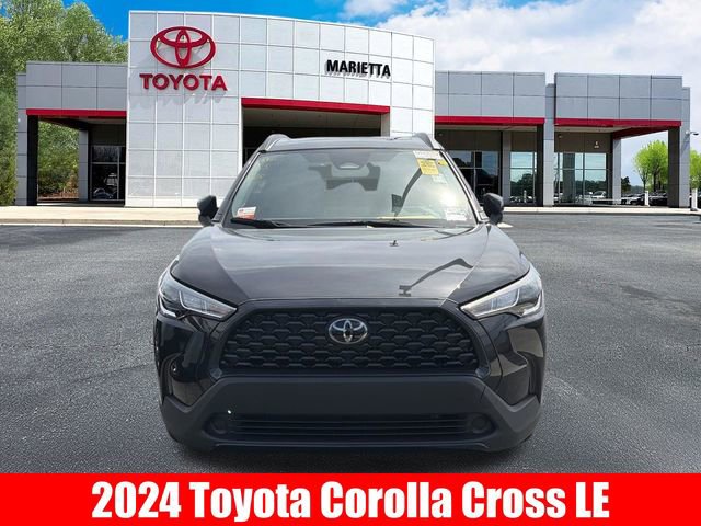 Used 2024 Toyota Corolla Cross LE w/ Moonroof Package FWD image 2