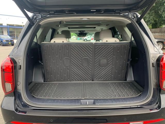 Used 2024 Hyundai Palisade Limited image 5