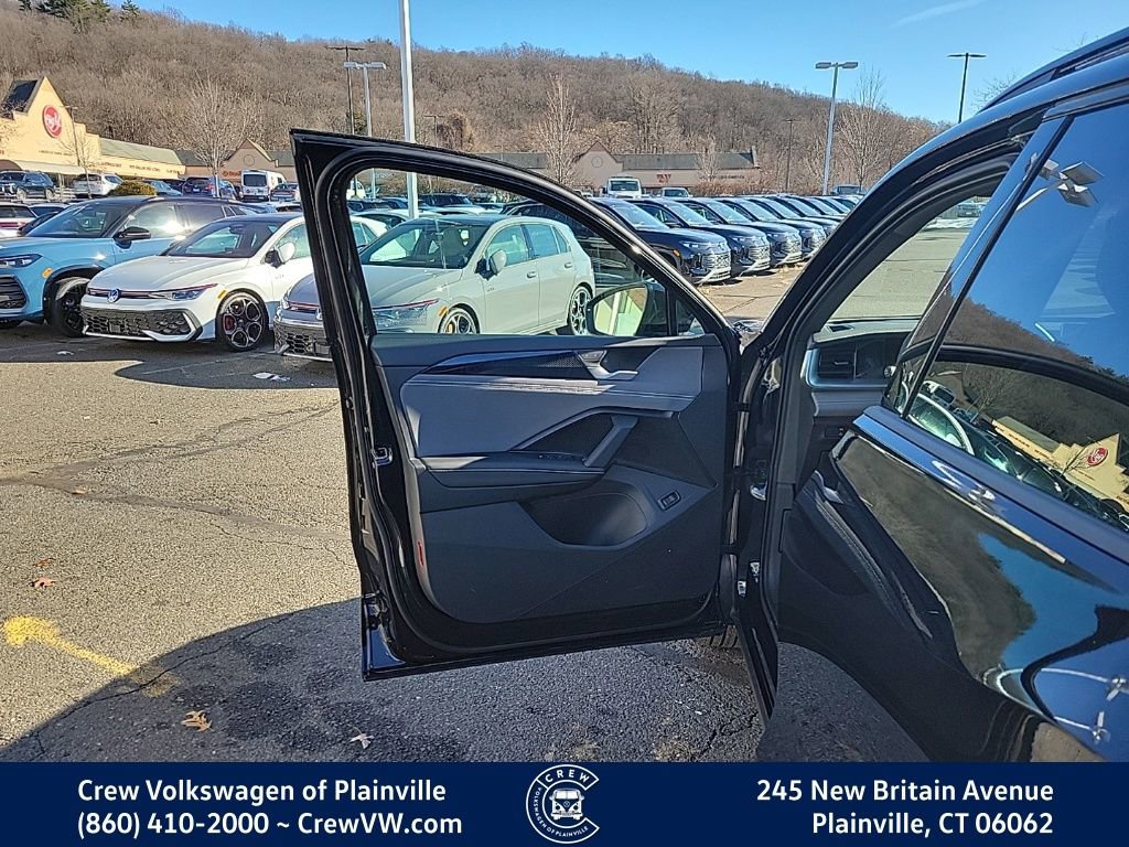 New 2026 Volkswagen Tiguan SE R-Line image 36