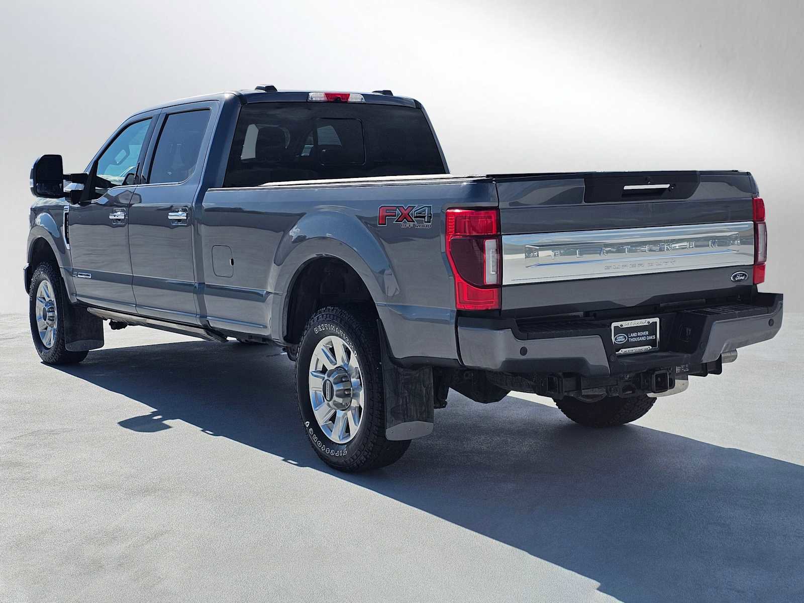Used 2022 Ford F350 Platinum AWD/4WD image 5