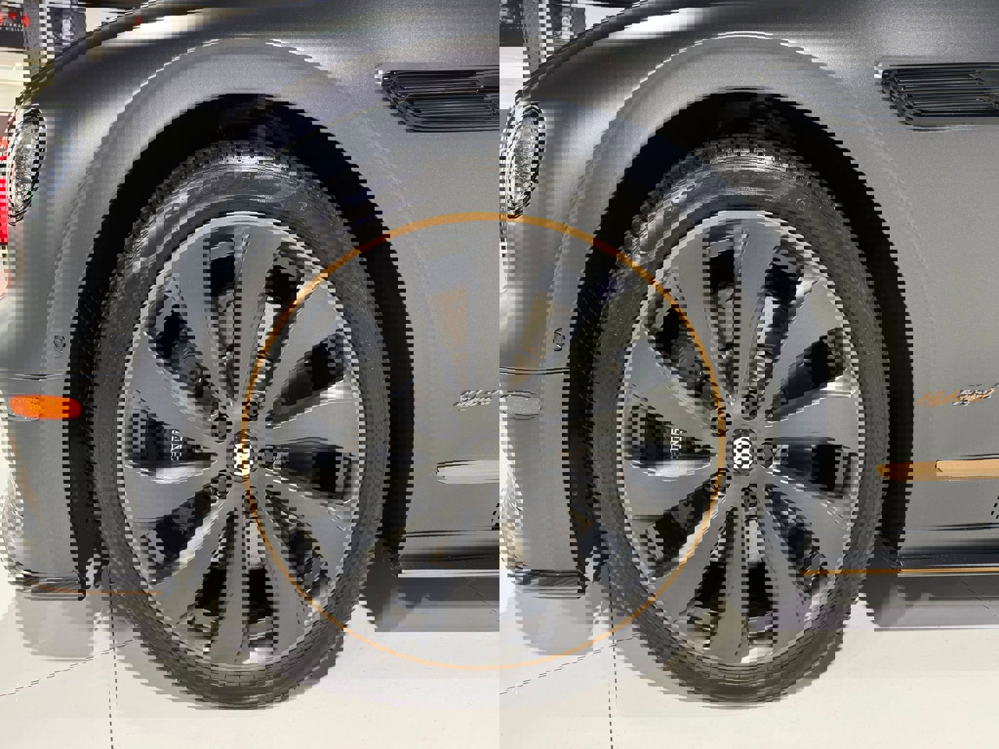 Used 2022 Bentley Flying Spur Plug-In Hybrid image 54