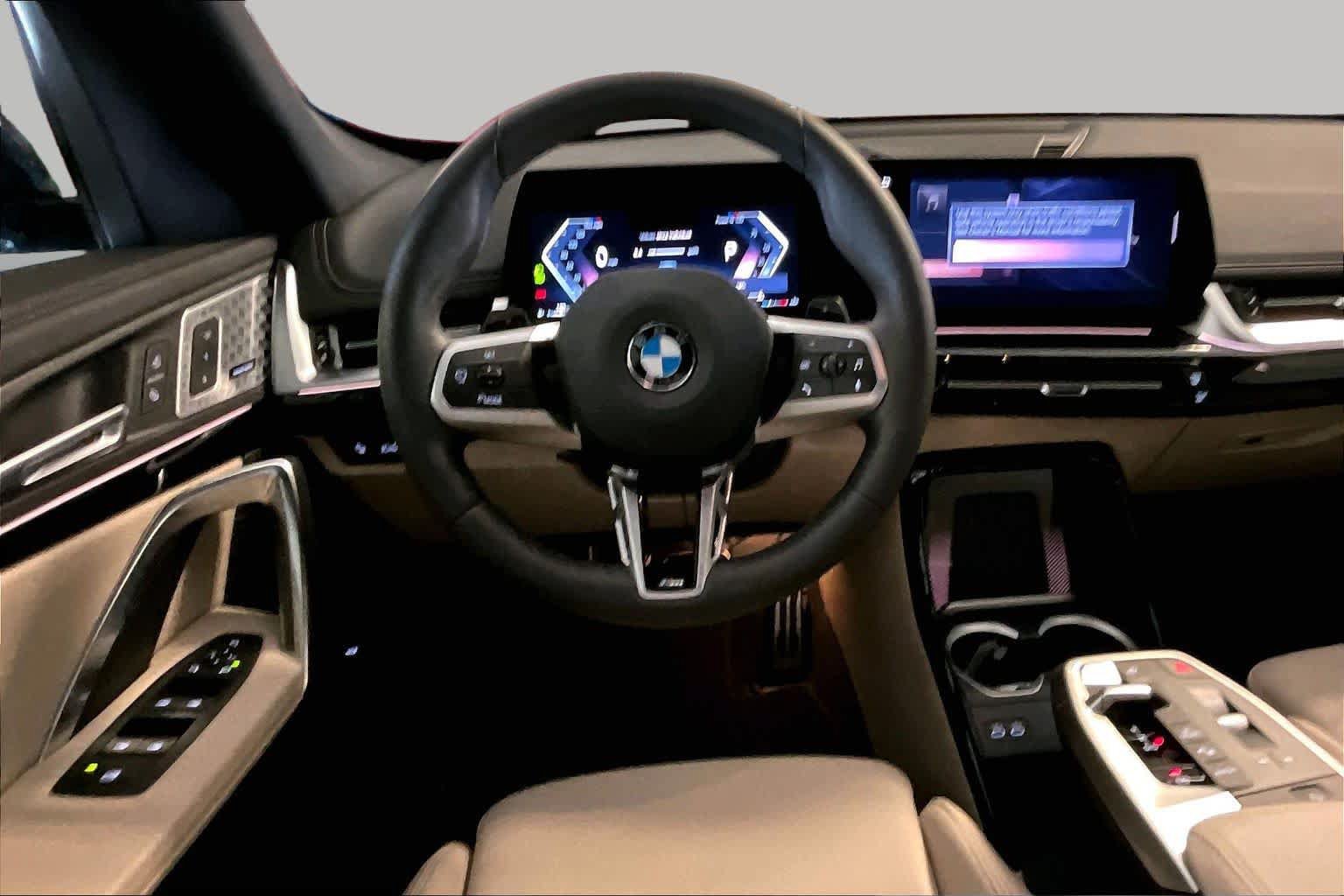 Used 2025 BMW X1 xDrive28i w/ M Sport Package AWD/4WD image 5