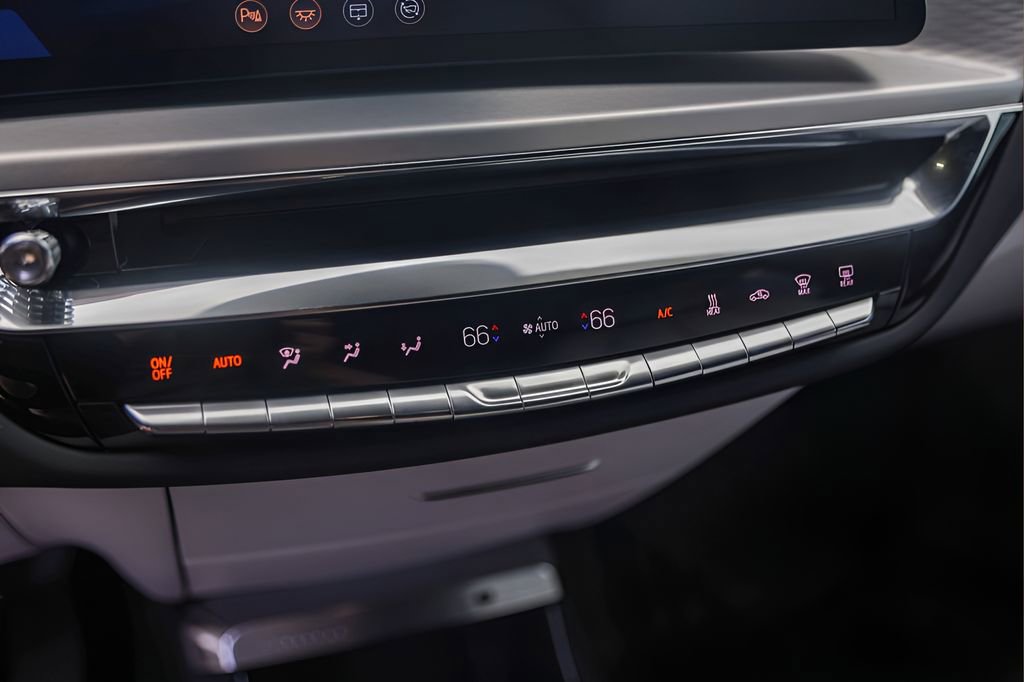 Certified 2025 Cadillac Lyriq Sport AWD/4WD image 17