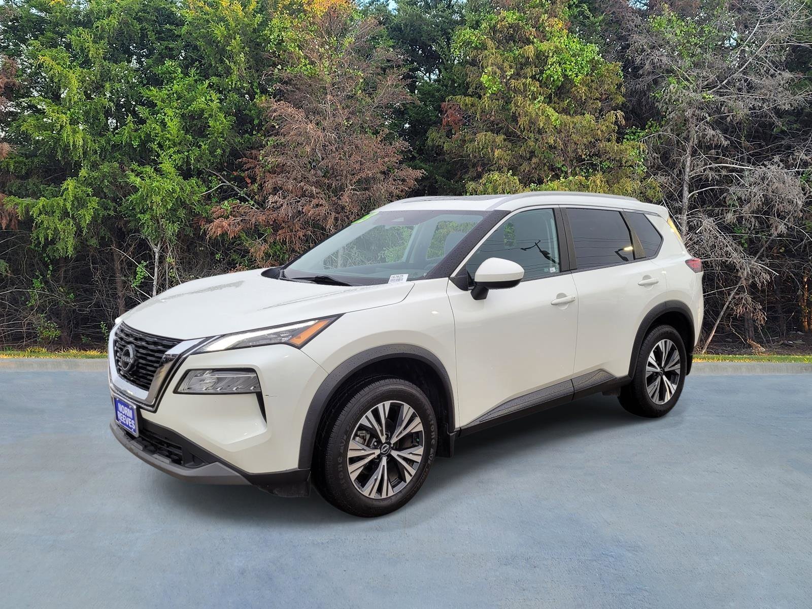 Used 2023 Nissan Rogue SV w/ SV Premium B Package