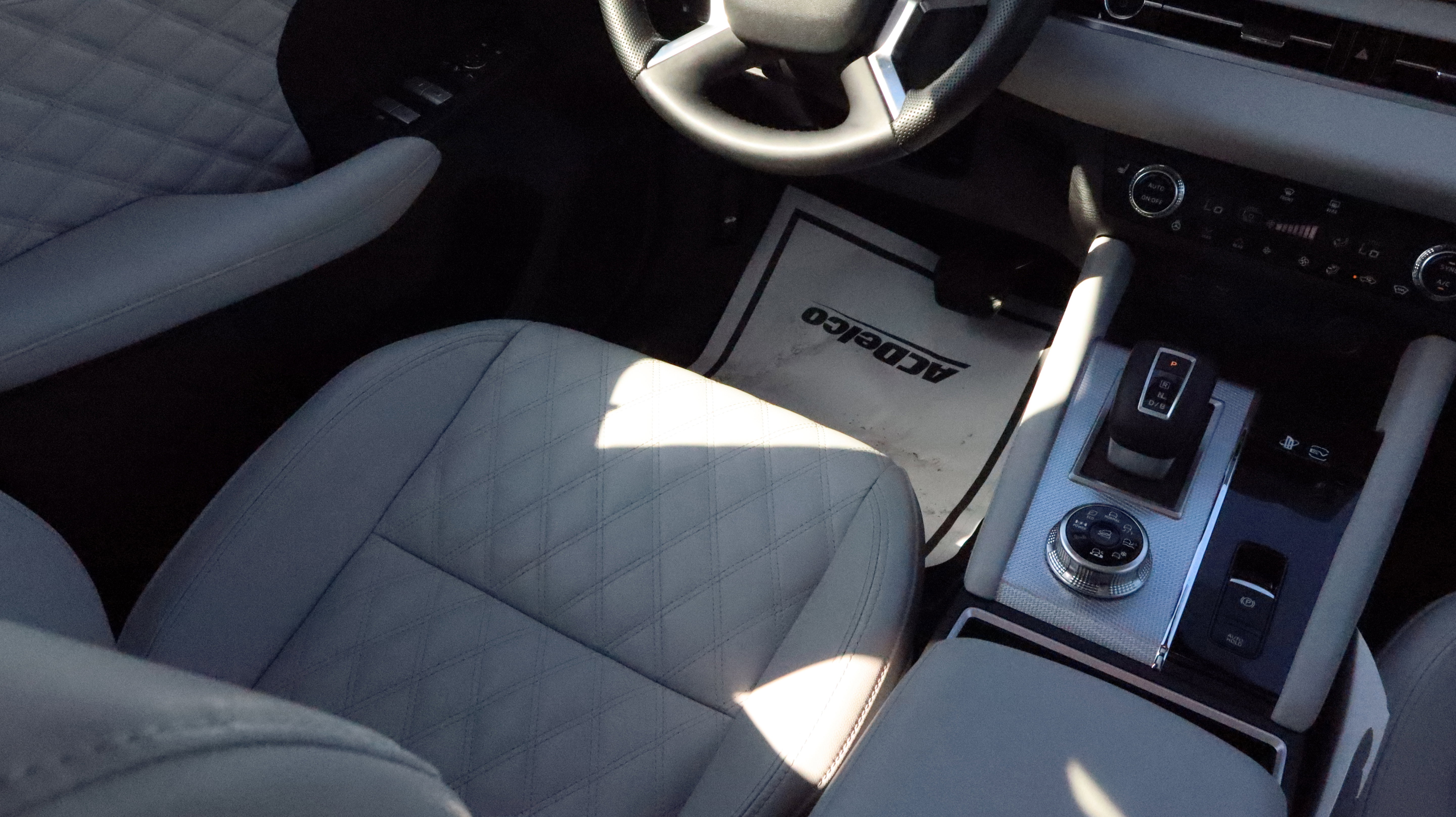 Used 2025 Mitsubishi Outlander SEL image 10