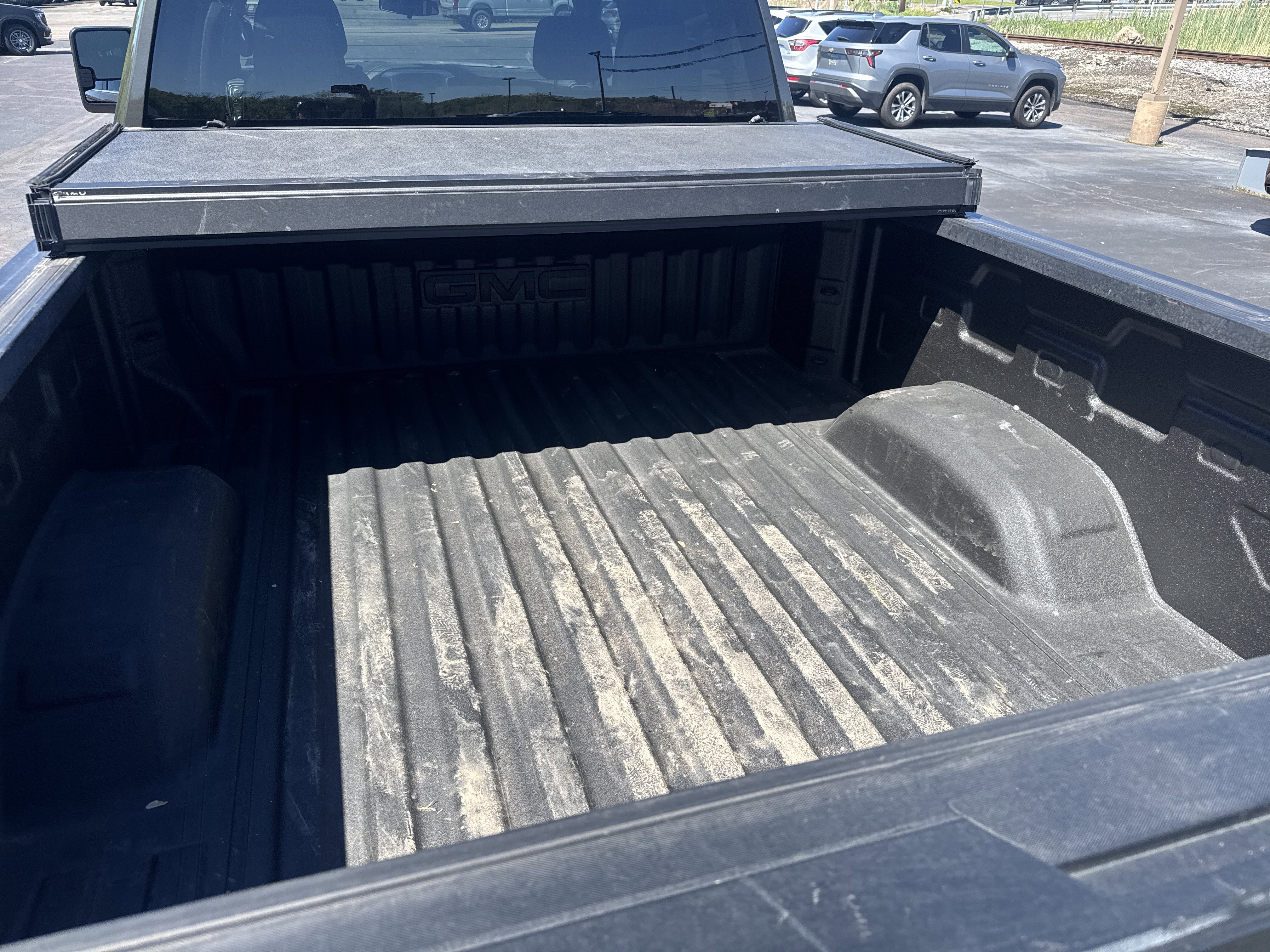 Used 2022 GMC Sierra 2500 SLE w/ SLE Value Package; AWD/4WD image 5