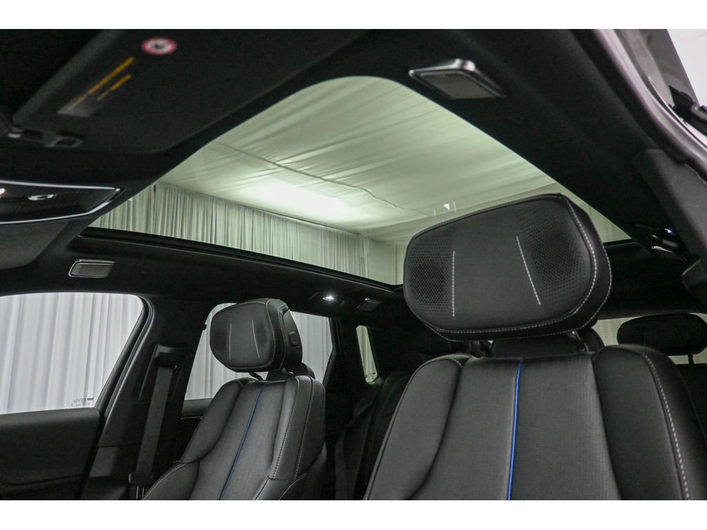 New 2026 Cadillac Lyriq V w/ LPO, Red Accent Package image 31