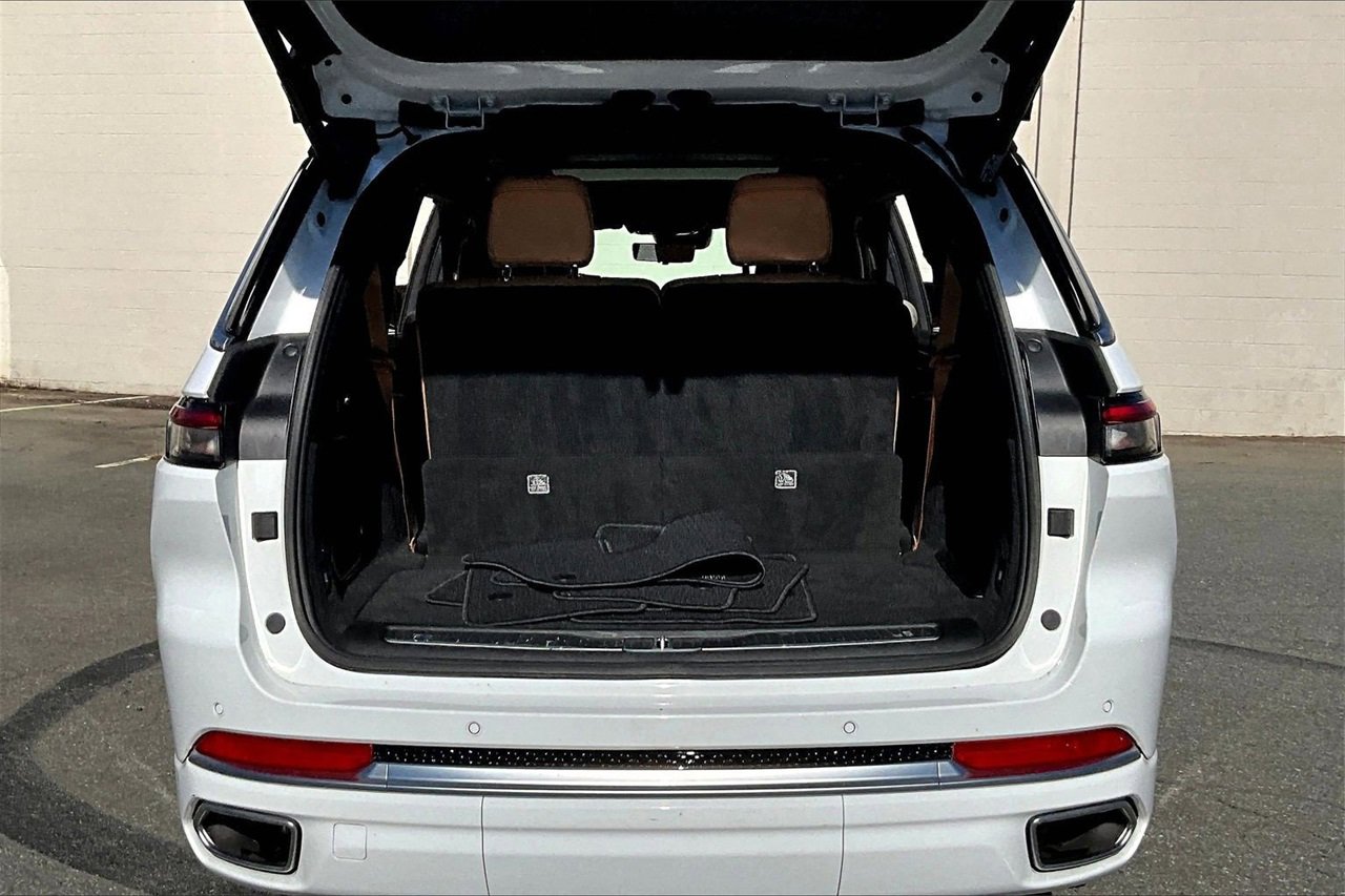 Certified 2023 Jeep Grand Cherokee L Summit image 26