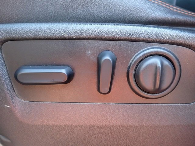 Used 2021 GMC Sierra 1500 AT4 image 24