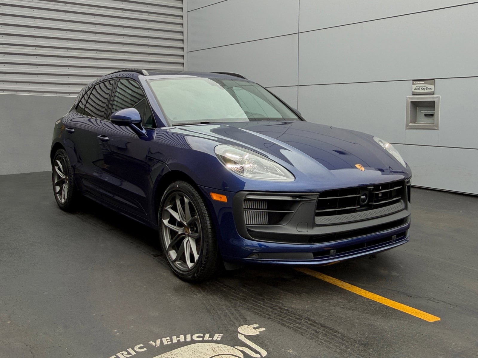 New 2026 Porsche Macan GTS image 5