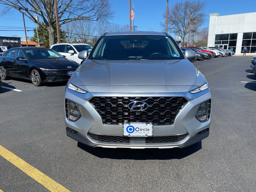 Used 2020 Hyundai Santa Fe SE image 3