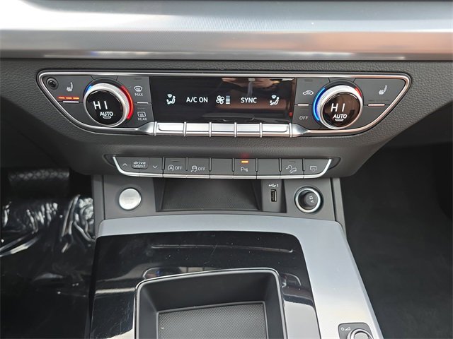 Certified 2025 Audi Q5 2.0T Premium w/ Convenience Plus Package image 27