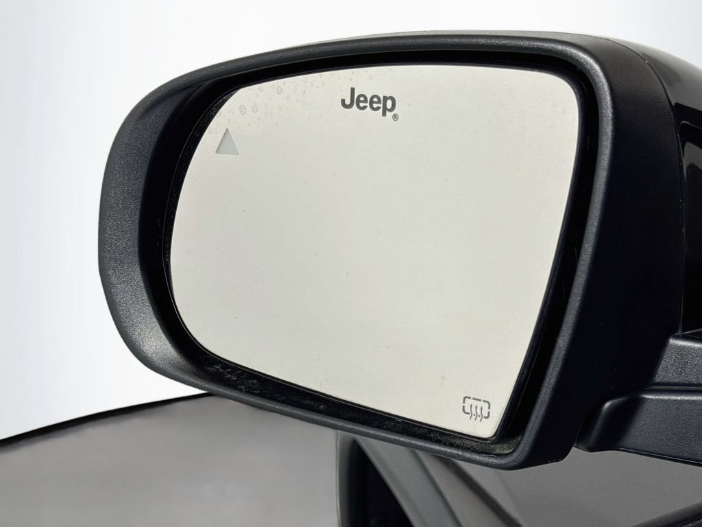 Used 2022 Jeep Compass Latitude w/ Convenience Group AWD/4WD image 18