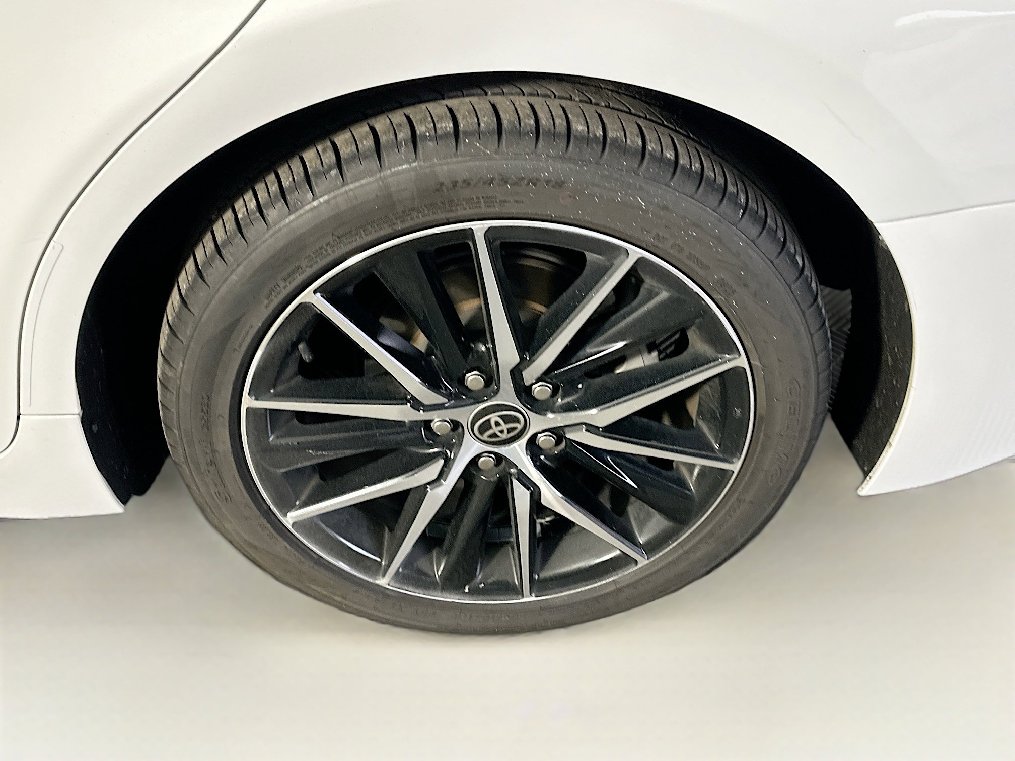 Used 2023 Toyota Camry SE image 11