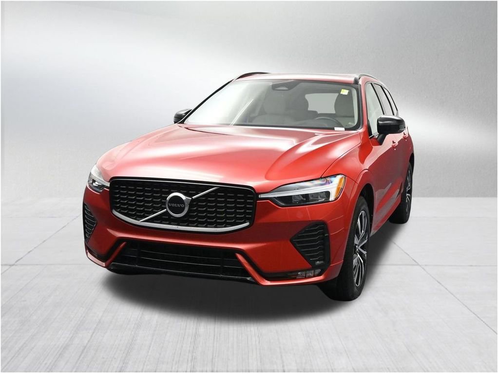 Used 2024 Volvo XC60 B5 Core AWD/4WD image 8