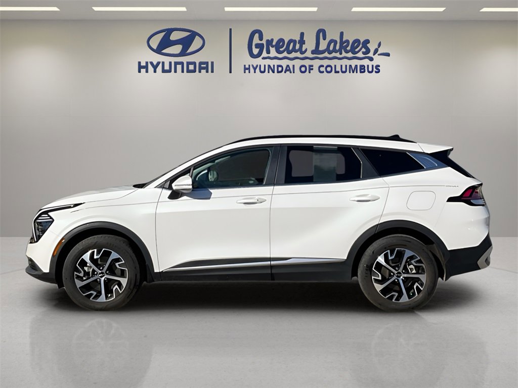 Used 2025 Kia Sportage EX w/ EX Premium Package image 2