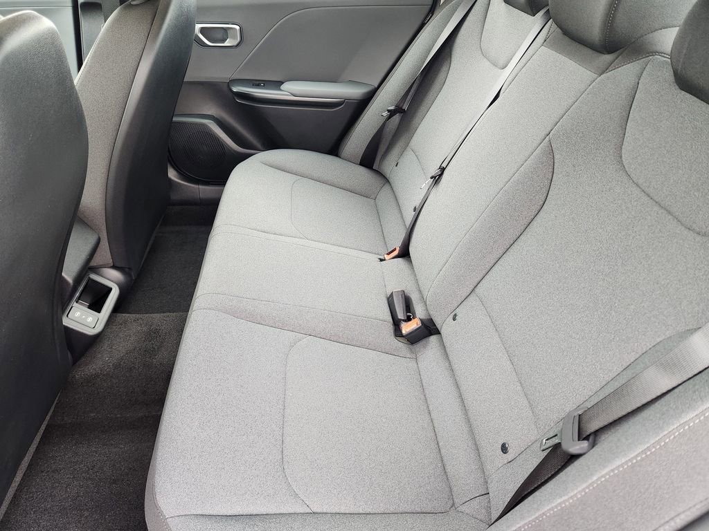 New 2025 Kia K4 LX image 12