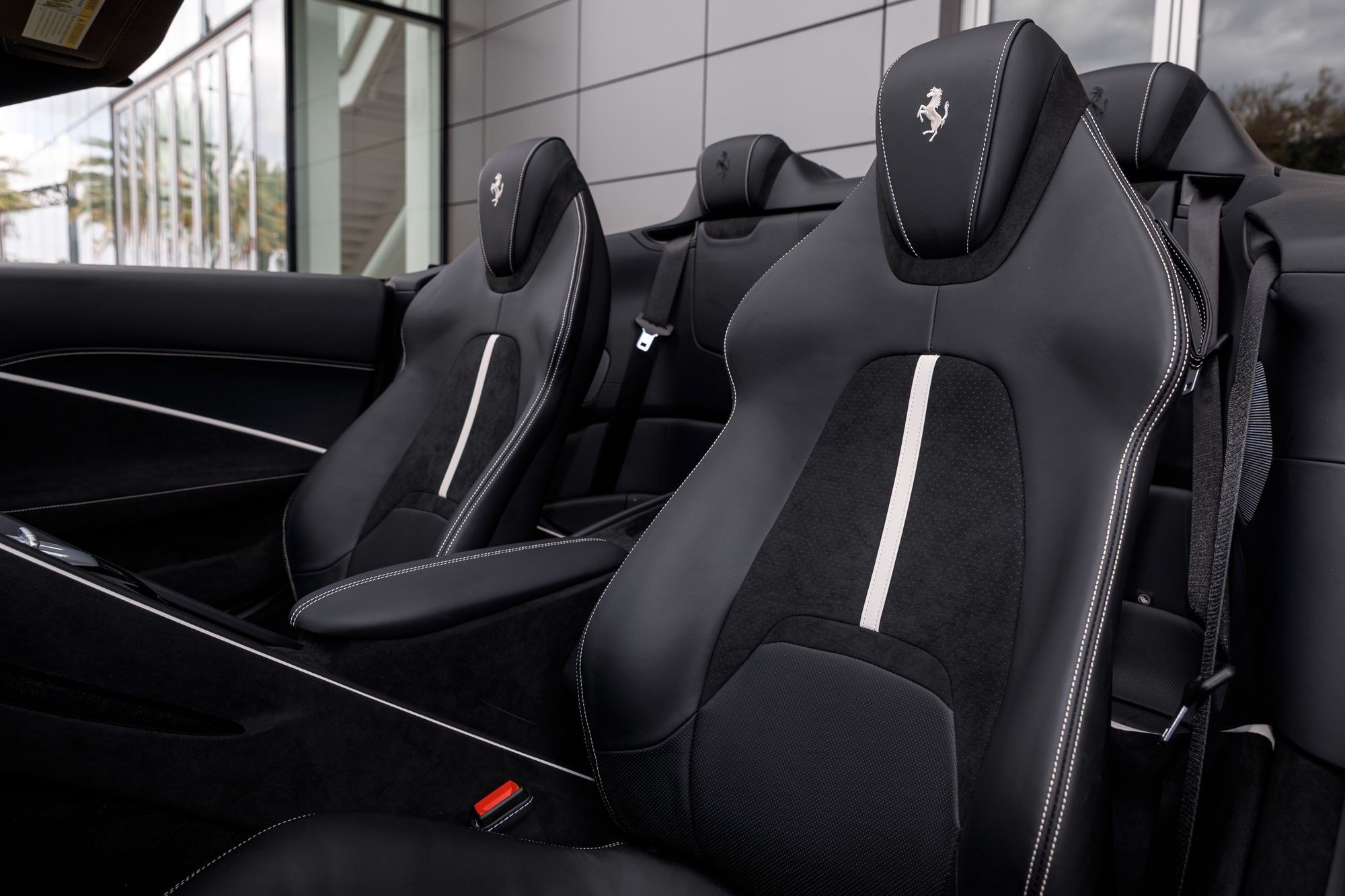 Used 2026 Ferrari Roma Spider RWD image 23