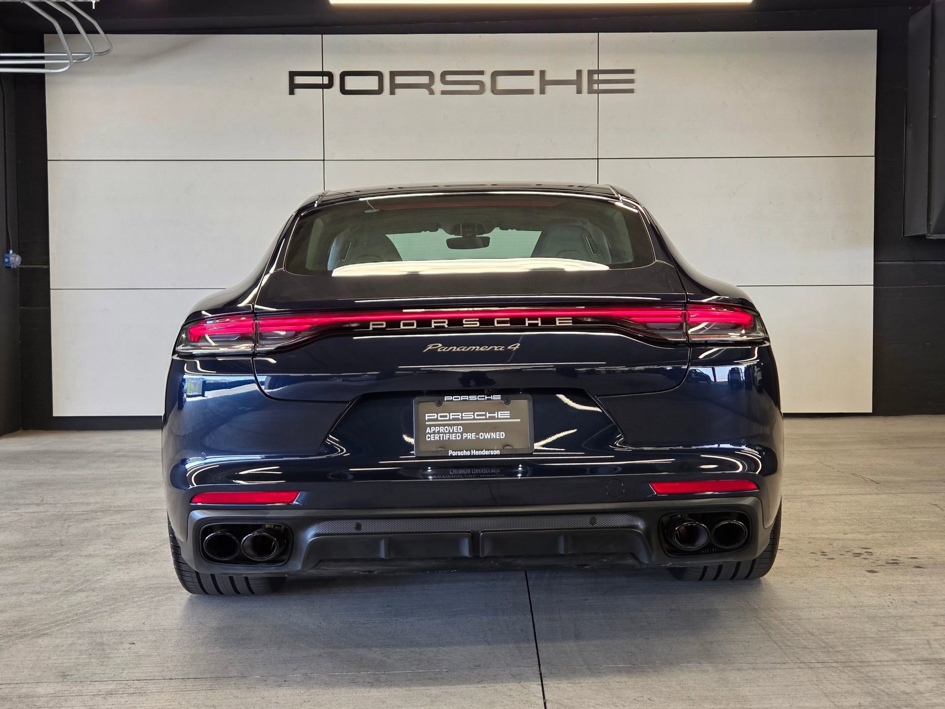 Certified 2023 Porsche Panamera 4 Platinum Edition image 7